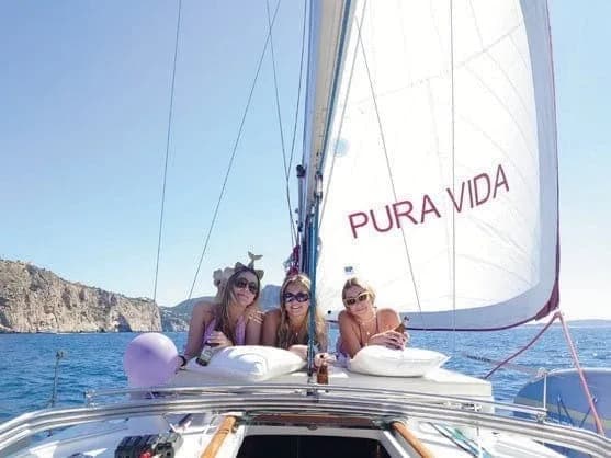 Beneteau Oceanis Clipper 361 – Bild 4 von 8 (Platzhalter)