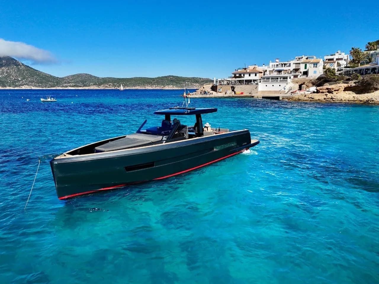Fjord 44 Open – Charterboot von MAR-LLORCA