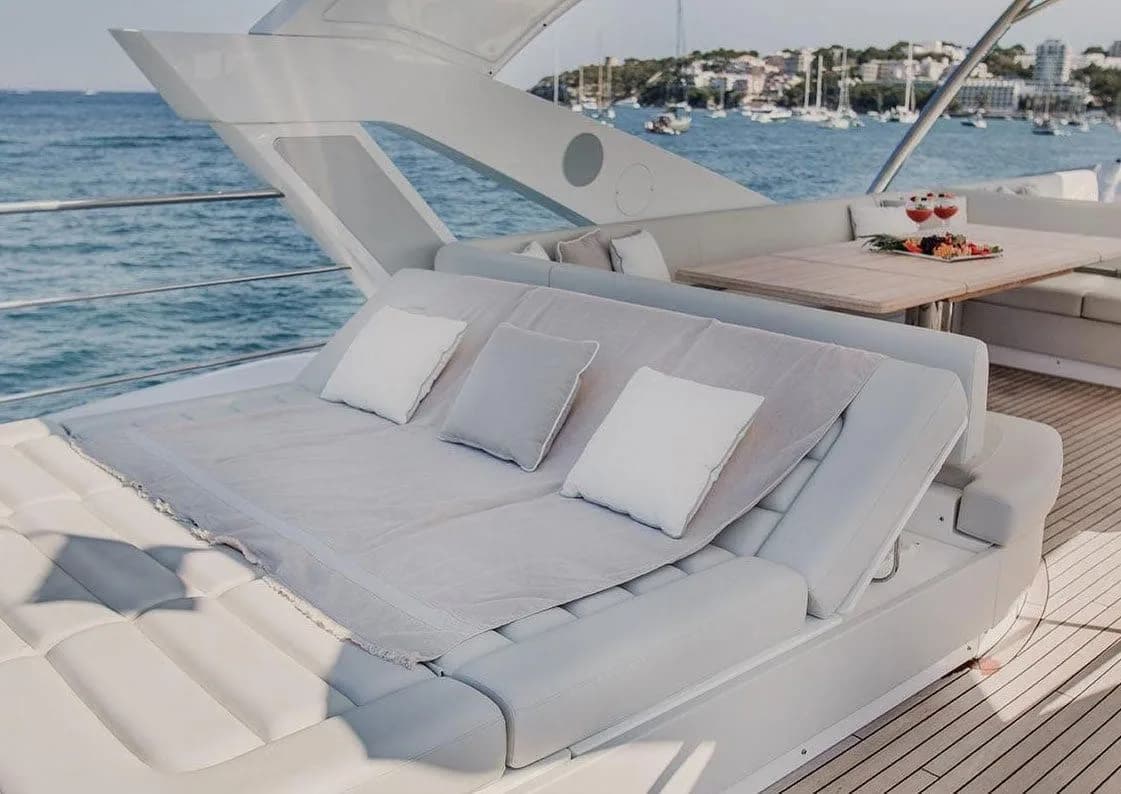 Sunseeker Predator 76 – Bild 3 von 8 (Platzhalter)
