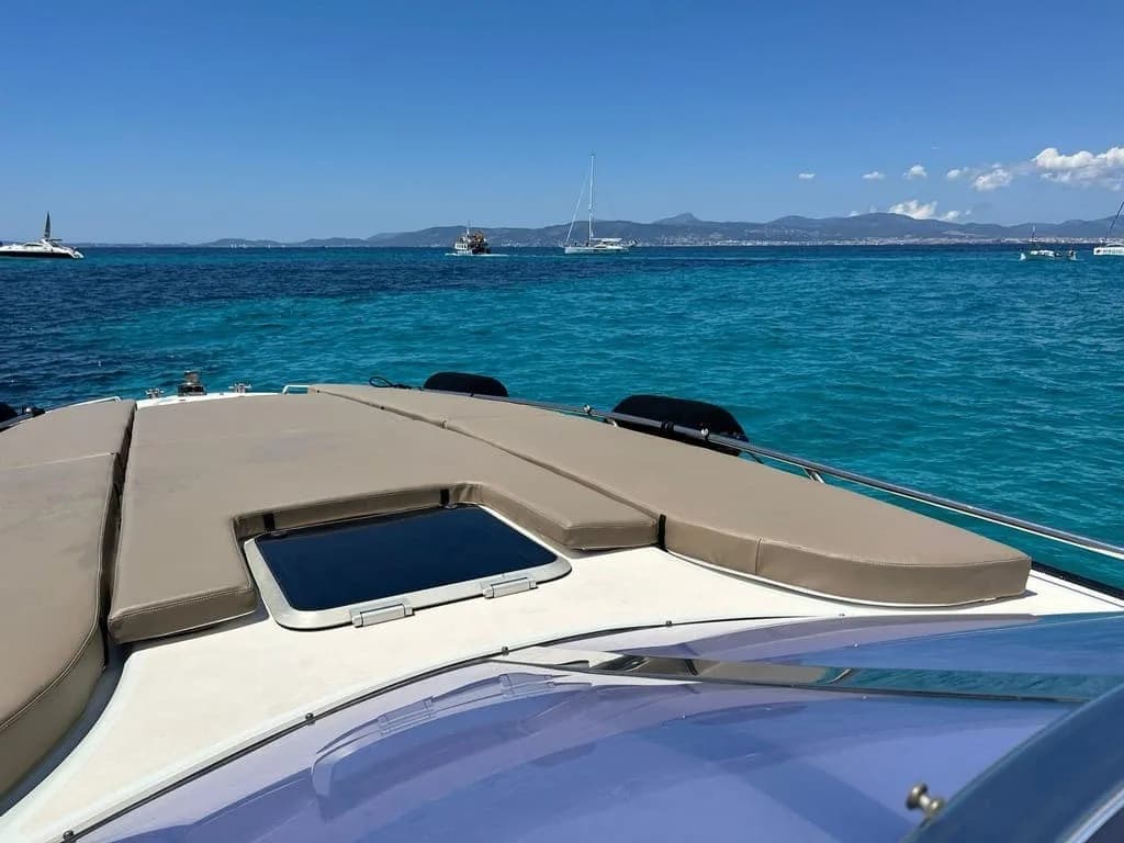 Sunseeker Thunderhawk 43 – Bild 2 von 8 (Platzhalter)
