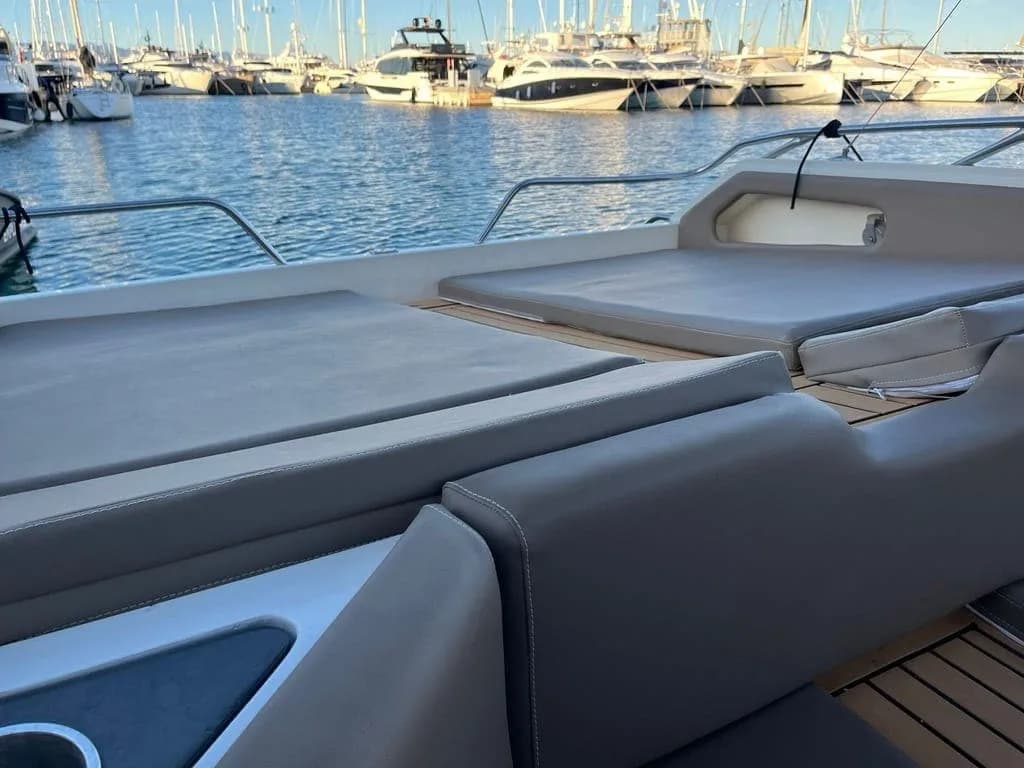 Sunseeker Thunderhawk 43 – Bild 5 von 8 (Platzhalter)